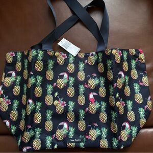NWT Vera Bradley Large Family Tote Toucan Party